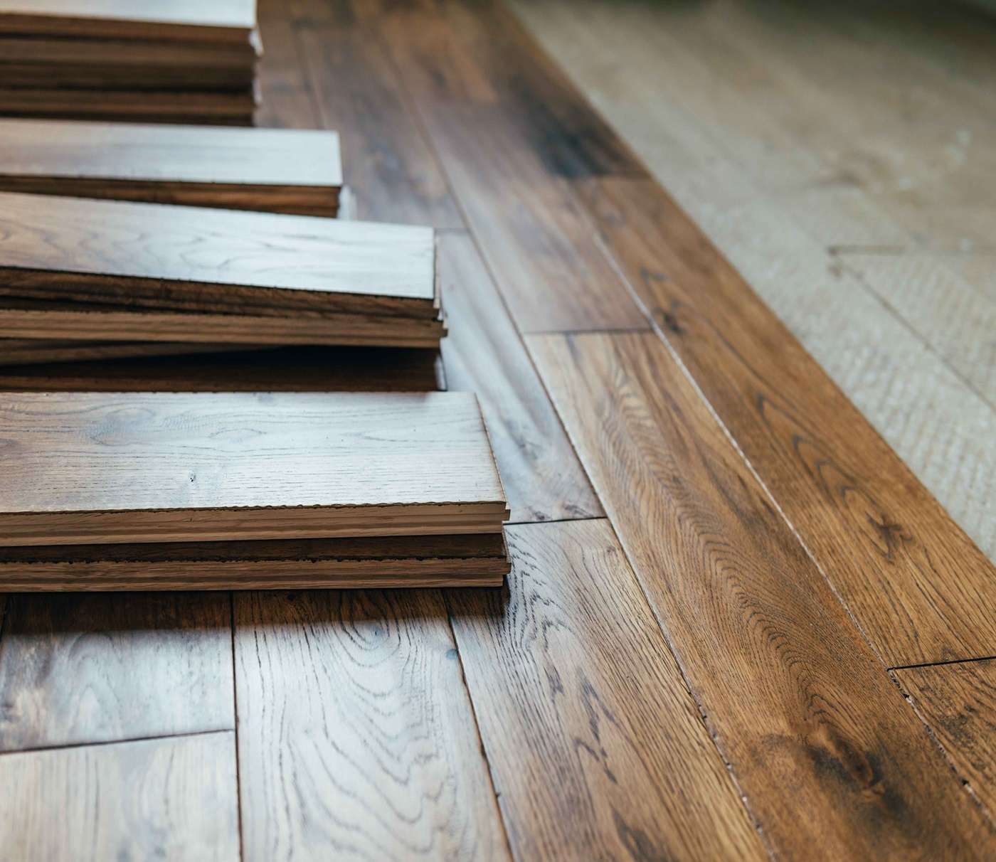 //floorsservices.com/wp-content/uploads/2024/07/solid-oak-wood-flooring-2023-11-27-04-52-05-utc_11zon.jpg